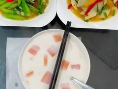-爱的果实月嫂育婴师(世纪东方店)