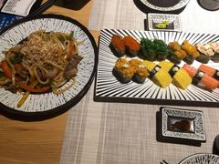 -旺角里·榴莲鸡煲(兴华商场分店)