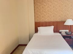 -汕尾巴黎半岛酒店