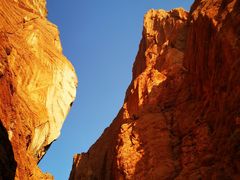 -天山神秘大峡谷
