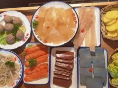 -贤合庄卤味火锅(时代广场店)