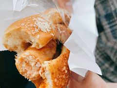 老干妈小龙虾肠仔包-回甘面包Aftertaste