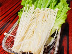 蔬菜三拼-沙胆彪炭炉牛杂煲(上海日月光广场店)
