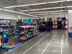 -迪卡侬(西三旗店)