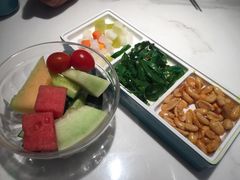 -荷塘秋月·本帮江浙菜(国权路店)