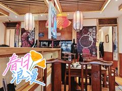 -沸炉重庆老火锅(军事博物馆店)