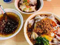 -洪记凉米线(新兴路店)