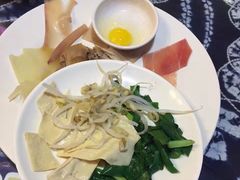 -桥香园云南过桥米线(金马碧鸡店)