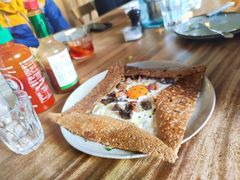 鸡蛋蘑菇熏肉荞麦可丽饼-RAC BAR(安福路店)