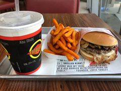 -FATBURGER 特富客汉堡(外交公寓店)