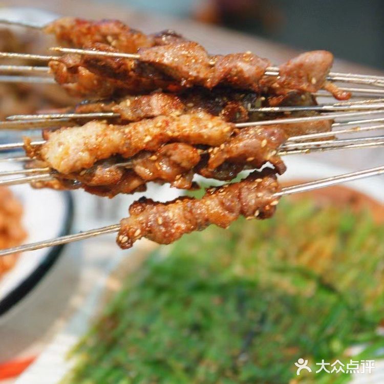 哈尔滨小串 | chao适合打工人小聚的烧烤店🔥