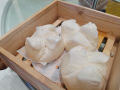 蜜汁叉烧包-粤式早茶希朋喜宴