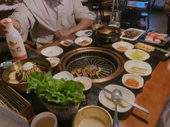 -军硕烤肉·部队火锅(二七万达店)