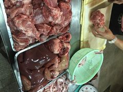 -标记美食新鲜猪杂(兴南大道店)