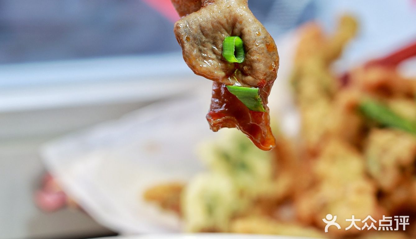 ✨🍜 胖妹面庄：隆福寺广场的美味秘密 🍜✨