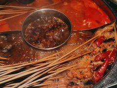 -佰人王串串香火锅(洋珠巷店)