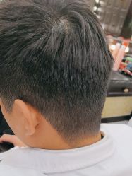 -东方先生国潮男士理发馆