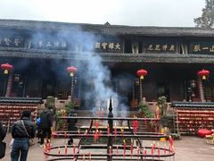 -峨眉山报国寺