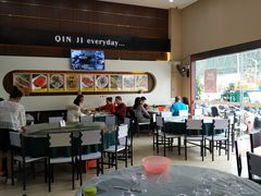 -覃记海鲜美食餐厅