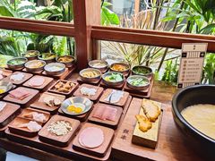 -银米·云南传统过桥米线(双廊黑金冠店)