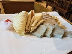 -小天鹅火锅·一线江景洪鼎旗舰店(洪崖洞店)