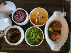 -安雅国际月子会所(拱北森宇富通店)