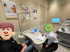 -LensCrafters亮视点·OAKLEY精选(静安嘉里中心店)