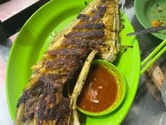 -明记烧鱼美味店