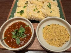 香炸包浆豆腐-银米·云南传统过桥米线(双廊黑金冠店)