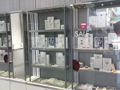 -王府井奥莱临潼小镇(临潼店)