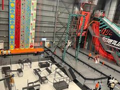 -极限PLAY运动娱乐新世界·团建派对表演休闲馆·室内高空游乐园