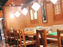 大堂-云海肴·汽锅鸡·云南菜(天山百盛优客店)