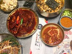 -草家酱蟹炭火烤肉店(珲春南路一店)