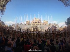 -七彩云南欢乐世界