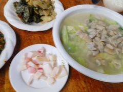 -茅屋大酒店
