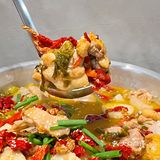 人均60在人广吃芋儿鸡！！酸菜味yyds