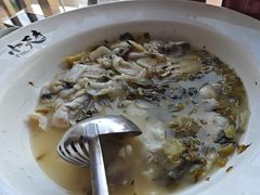 -严记小天府酸菜鱼(西四路店)