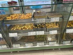 面包甜点陈列柜-上海哈尔滨食品厂(淮海中路店)