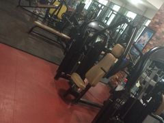 -瑞莱克斯健身俱乐部