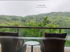 -上海佘山世茂艾美酒店