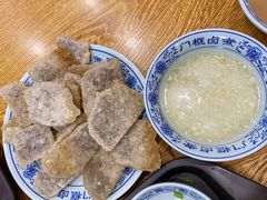 老北京炸灌肠-门框胡同百年卤煮(新街口店)