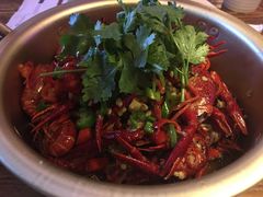 -胡桃里音乐餐厅(陶溪川店)(川湘赣菜·世界百大酒庄直供红酒·音乐表演)