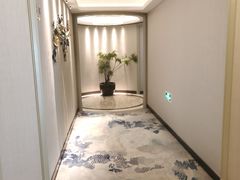 -浅深(世茂滨江精品店)