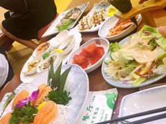 -青瓦餐厅·生鱼片·韩园烤肉(西塔店)