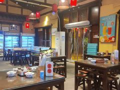 -富正毅三下锅·湘西韵味(天门山索道店)