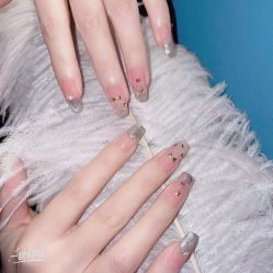 -雪儿·YuKi美甲美睫皮肤管理Salon