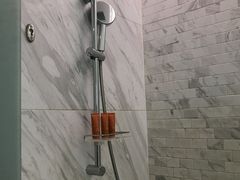 -上海滴水湖皇冠假日酒店