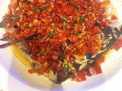 剁椒蒸鲜鱼头-丽华园(汉阳龙阳店)