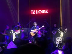 -TZ House音乐现场(来福士中心店)