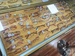 -李医生眼镜工作室